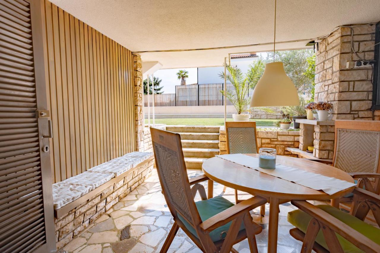 Residence Pecek Novigrad  Exterior photo